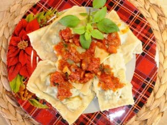 Ravioli with spinach and tomato and basil sauce - Photo By Thanasis Bounas