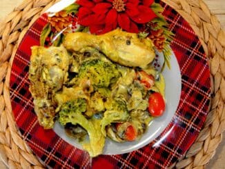 Chicken with vegetables - Photo By Thanasis Bounas